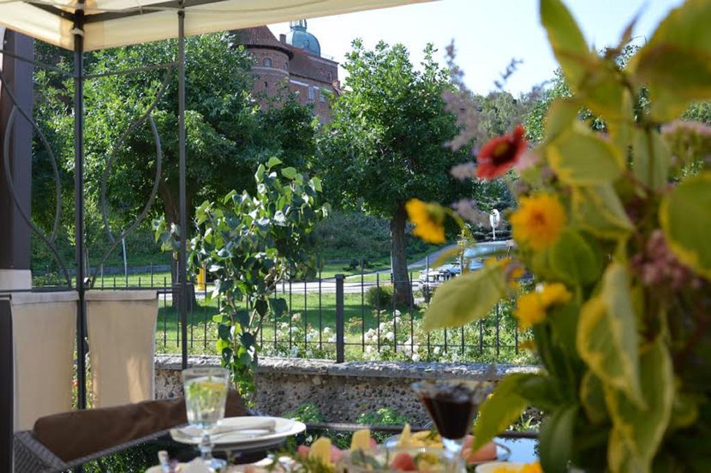 Pod Wzgorzem Bed & Breakfast Frombork Exterior foto
