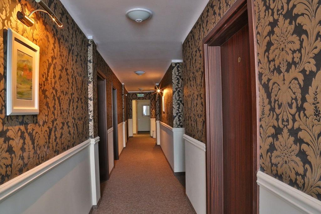 Pod Wzgorzem Bed & Breakfast Frombork Exterior foto